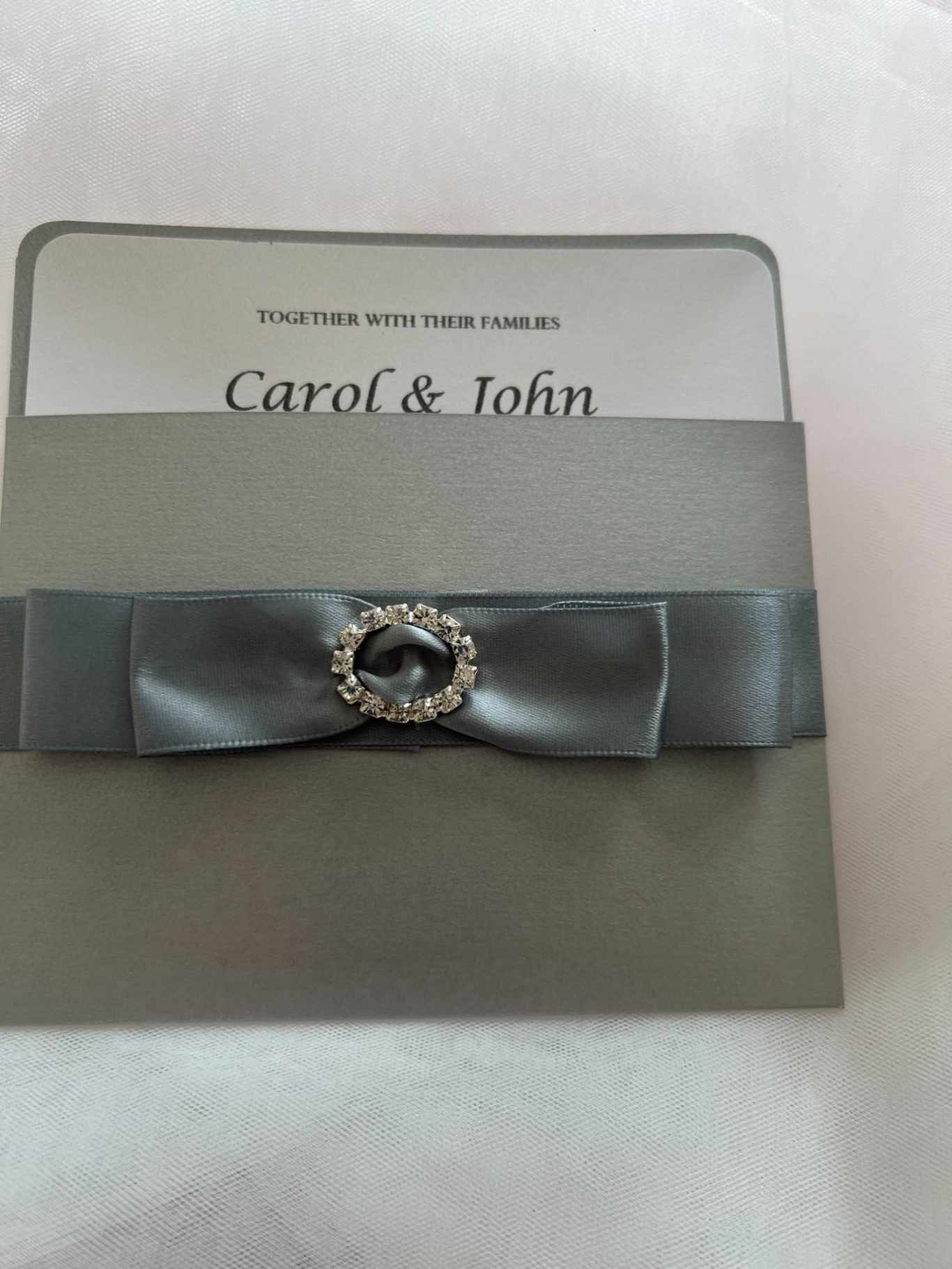 Silver pearlised pocket and ribbon with white insert