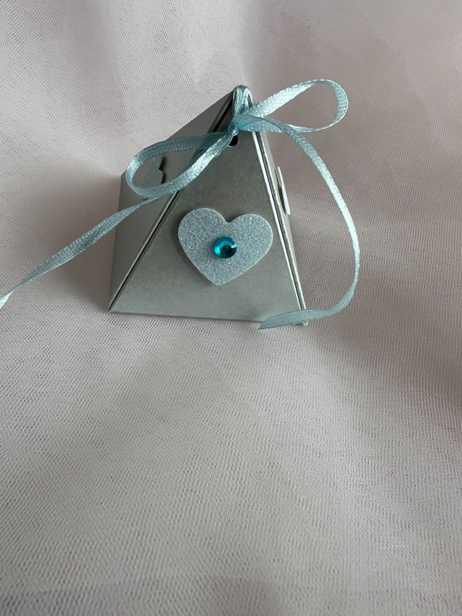 Triangle box